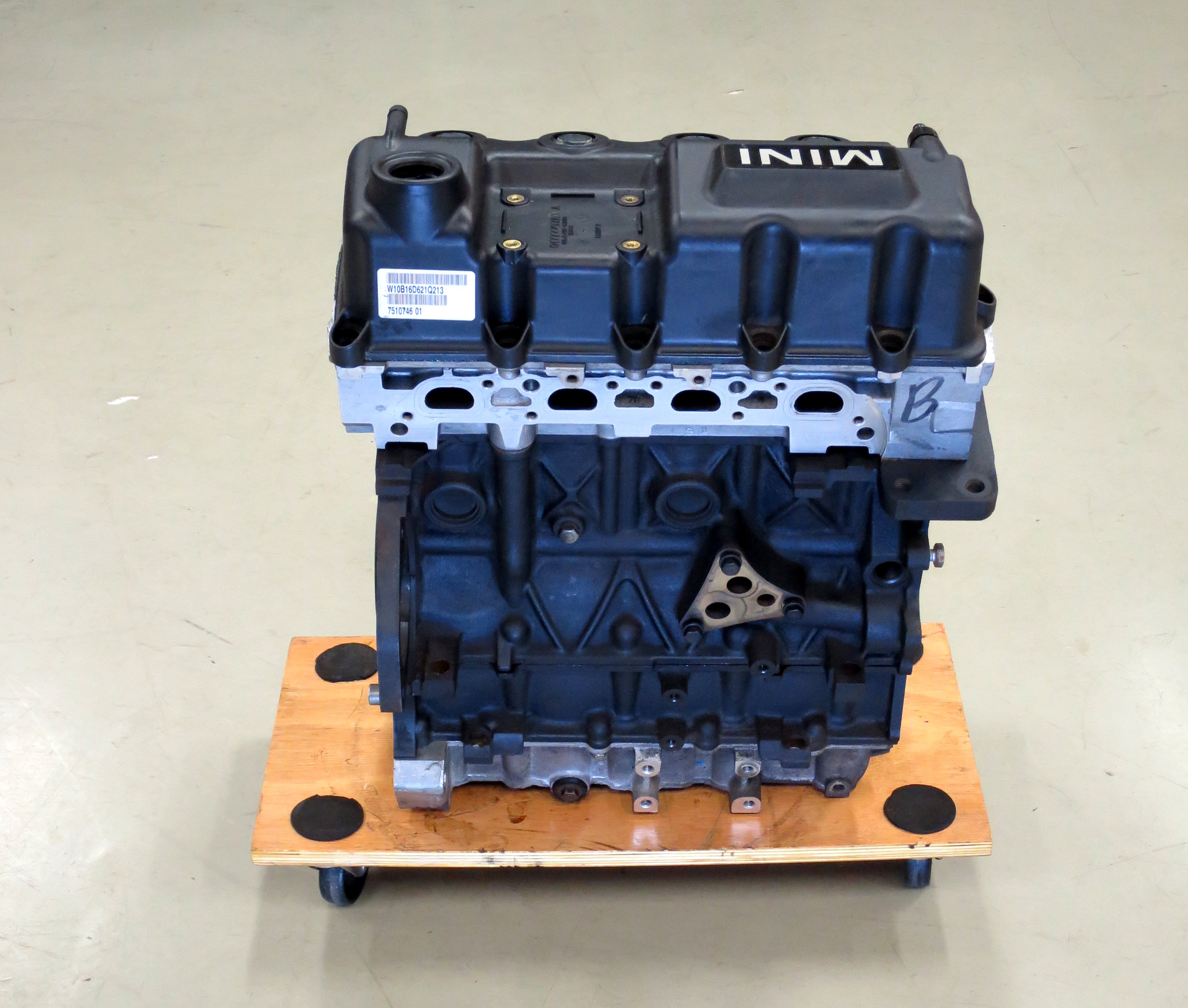 W10 motor achterkant