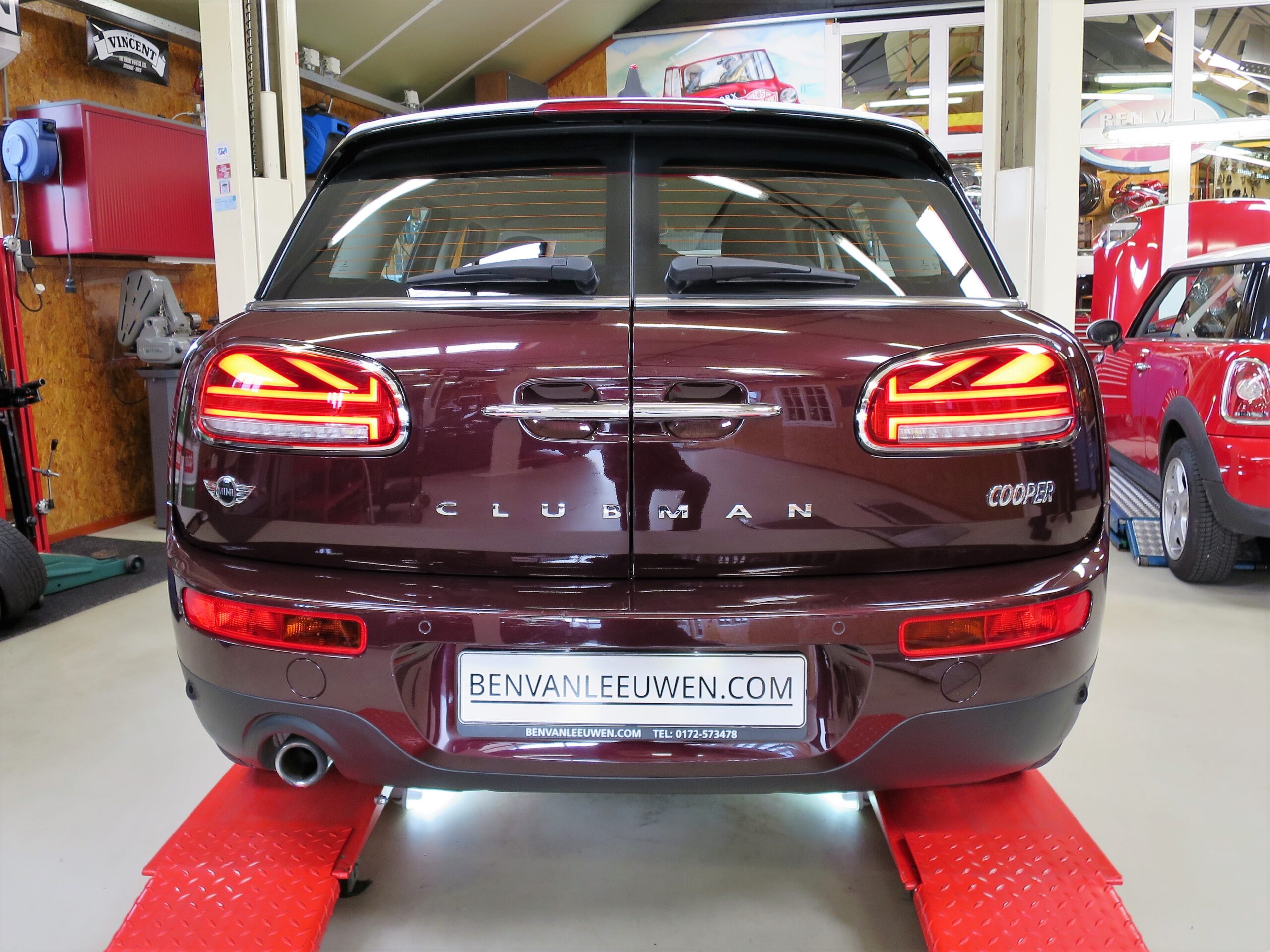 F54 achterkant met Union Jack